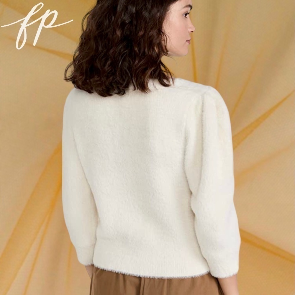FREE PEOPLE NWT Moonbeam Fuzzy 3/4 Puff Sleeve Cropped Scoop Neck Sweater/Lg - Picture 12 of 16